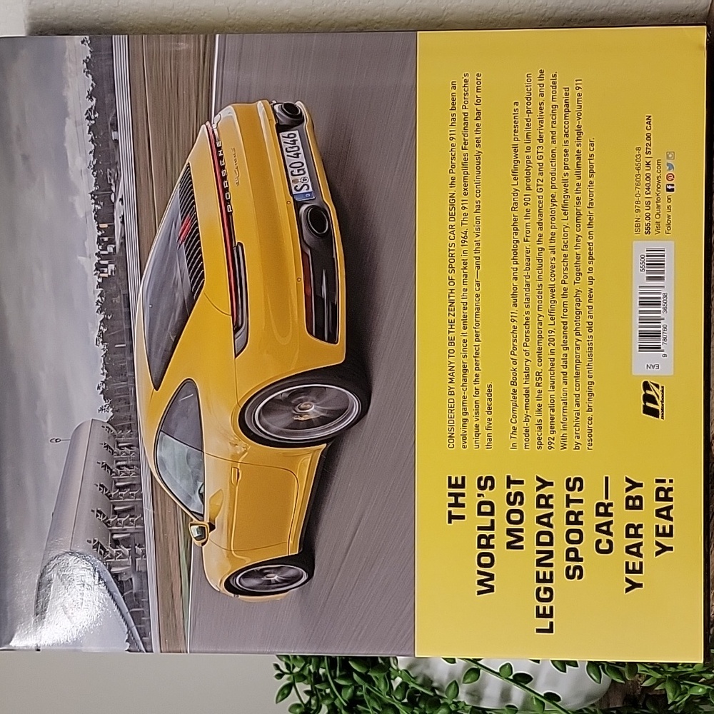 Porsche 911 Home Accent Book - Picture 11 of 13